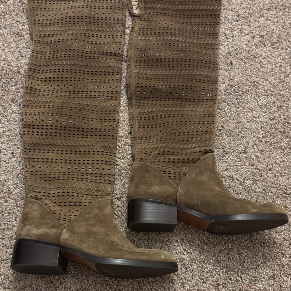 Donald J Pliner Devya Over-The-Knee Perforated Boots Size 7 - Picture 5 of 8